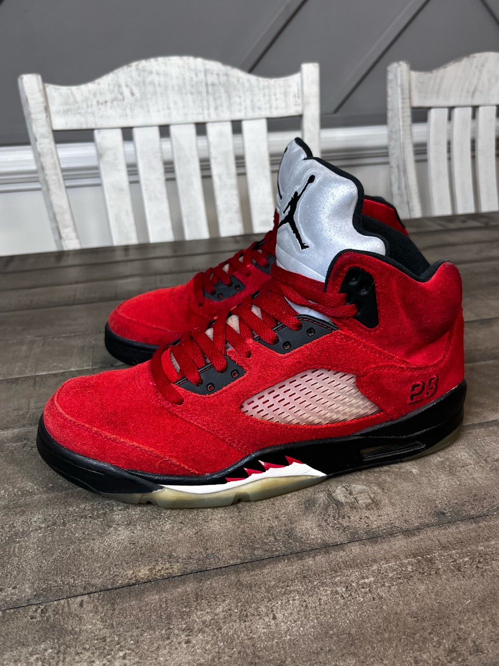 Nike Air Jordan 5 Retro Raging Bulls Red Suede Sneaker DD0587-600 size 9